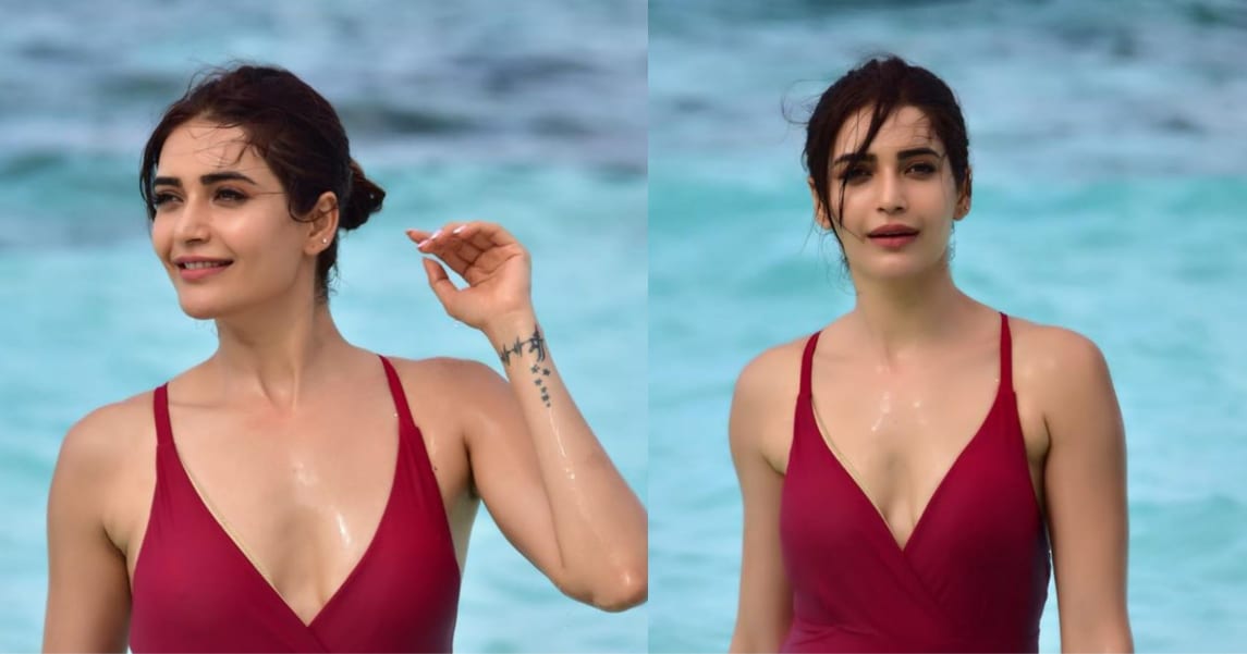 The sizzling beauty Karishma Tanna was seen in the style on the seashore, See her beautiful pictures